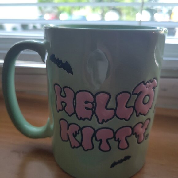 Hello Kitty Halloween Frankenstein  coffee mug - Picture 2 of 3